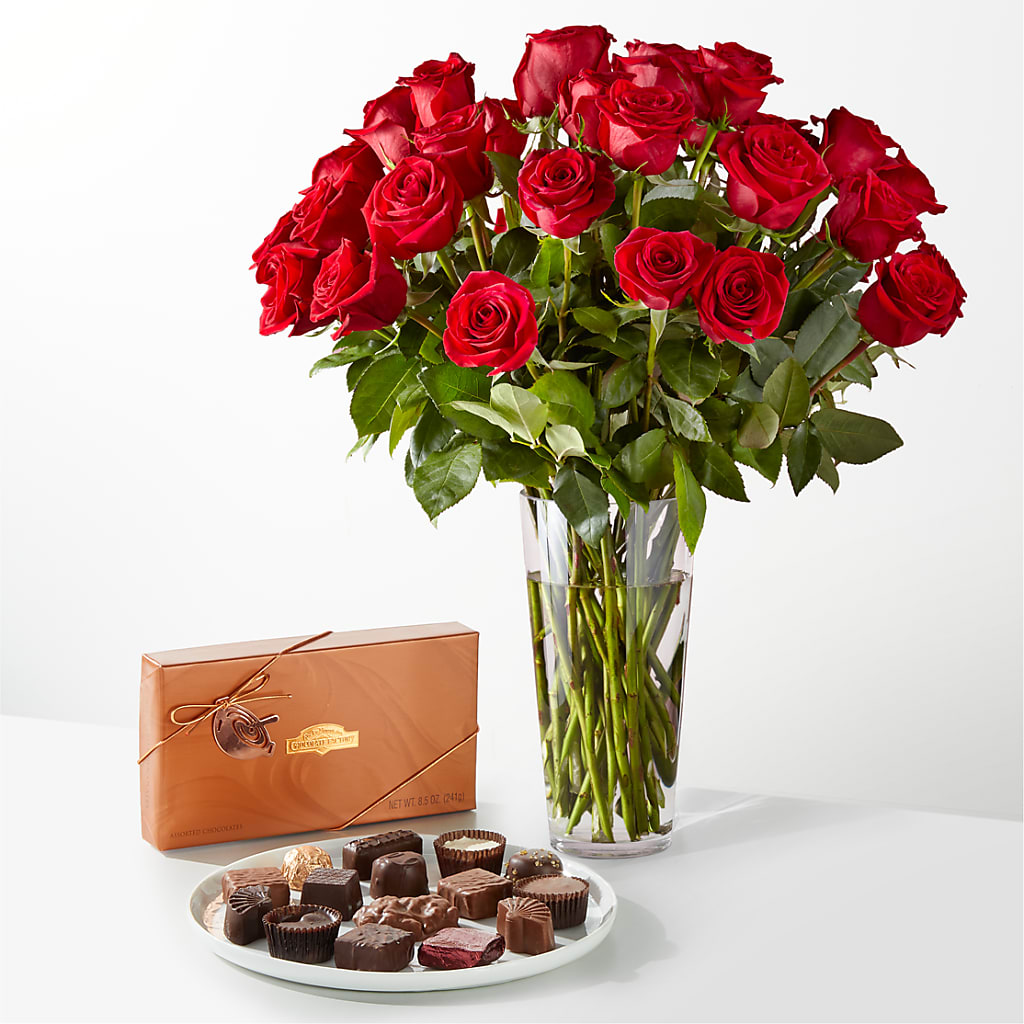 Romantic Long Stem Red Rose Bouquet Bundles – KAY'S FLORAL AFFAIR, Monett MO