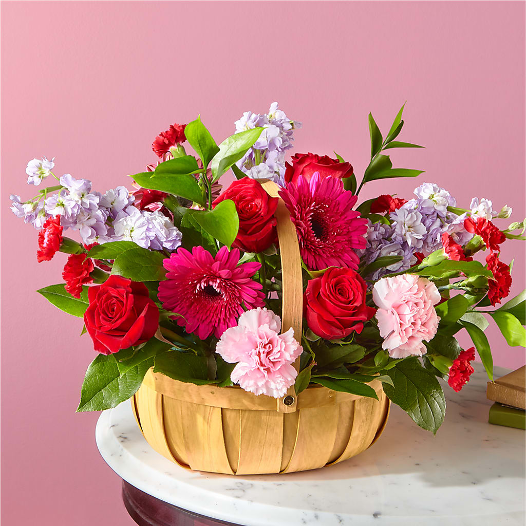 Pink Picnic Basket – KAY'S FLORAL AFFAIR, Monett MO