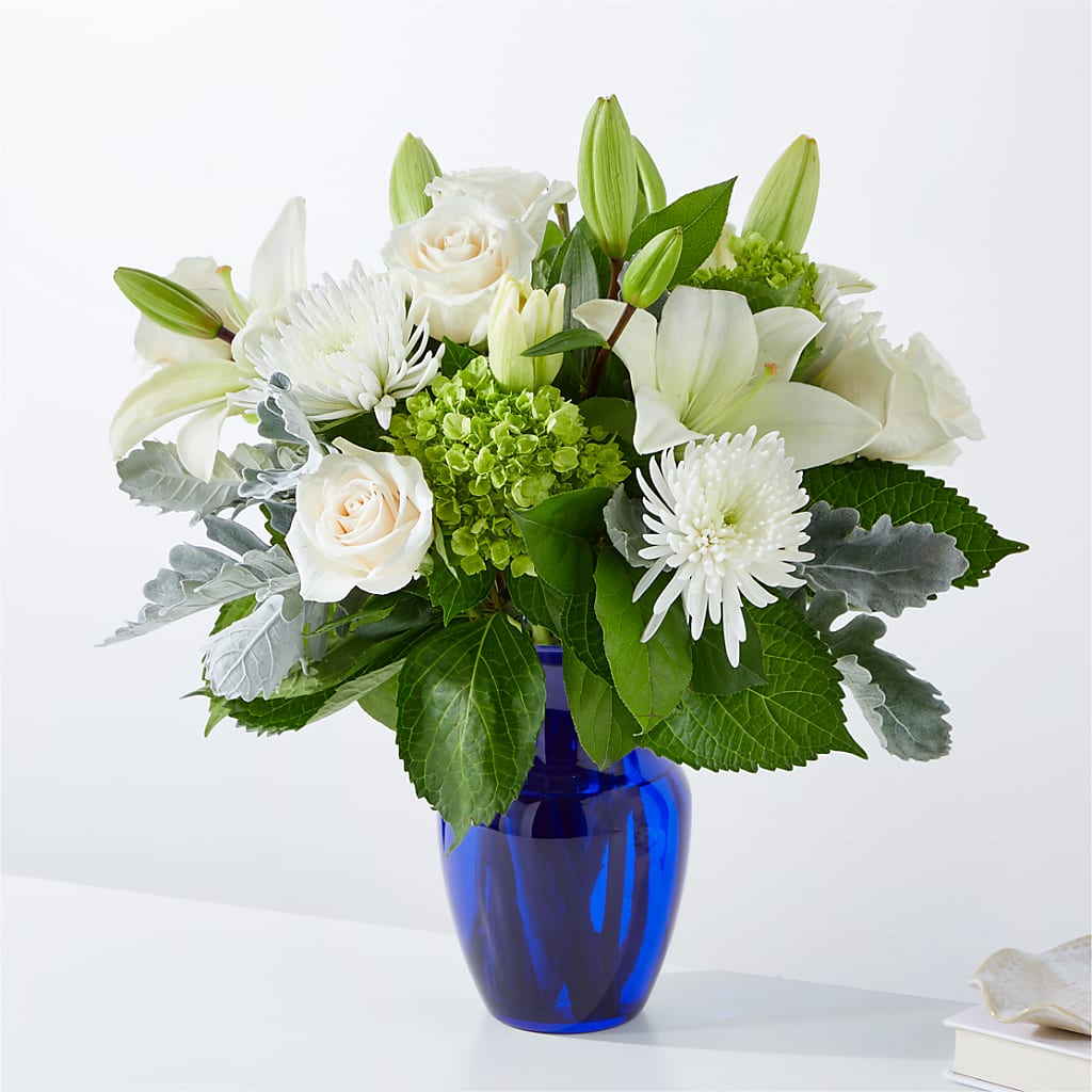 Snowy Dreams Bouquet – KAY'S FLORAL AFFAIR, Monett MO