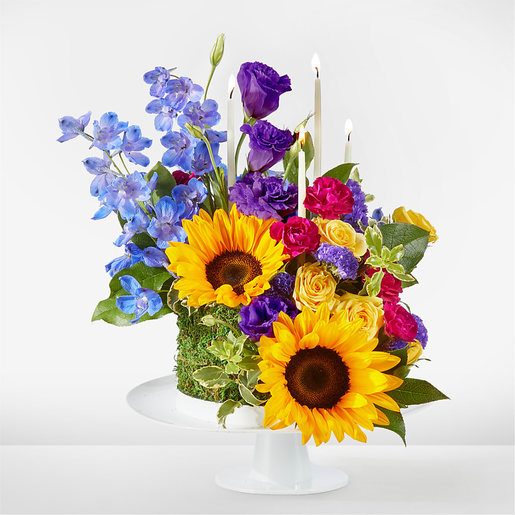 Star of the Day Floral Cake – KAY'S FLORAL AFFAIR, Monett MO