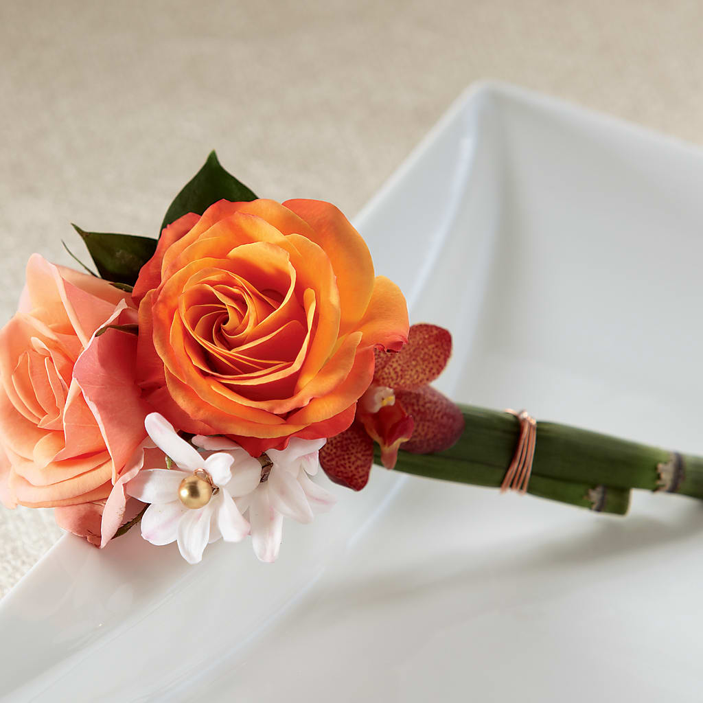 Sunset Dream Boutonniere – KAY'S FLORAL AFFAIR, Monett MO