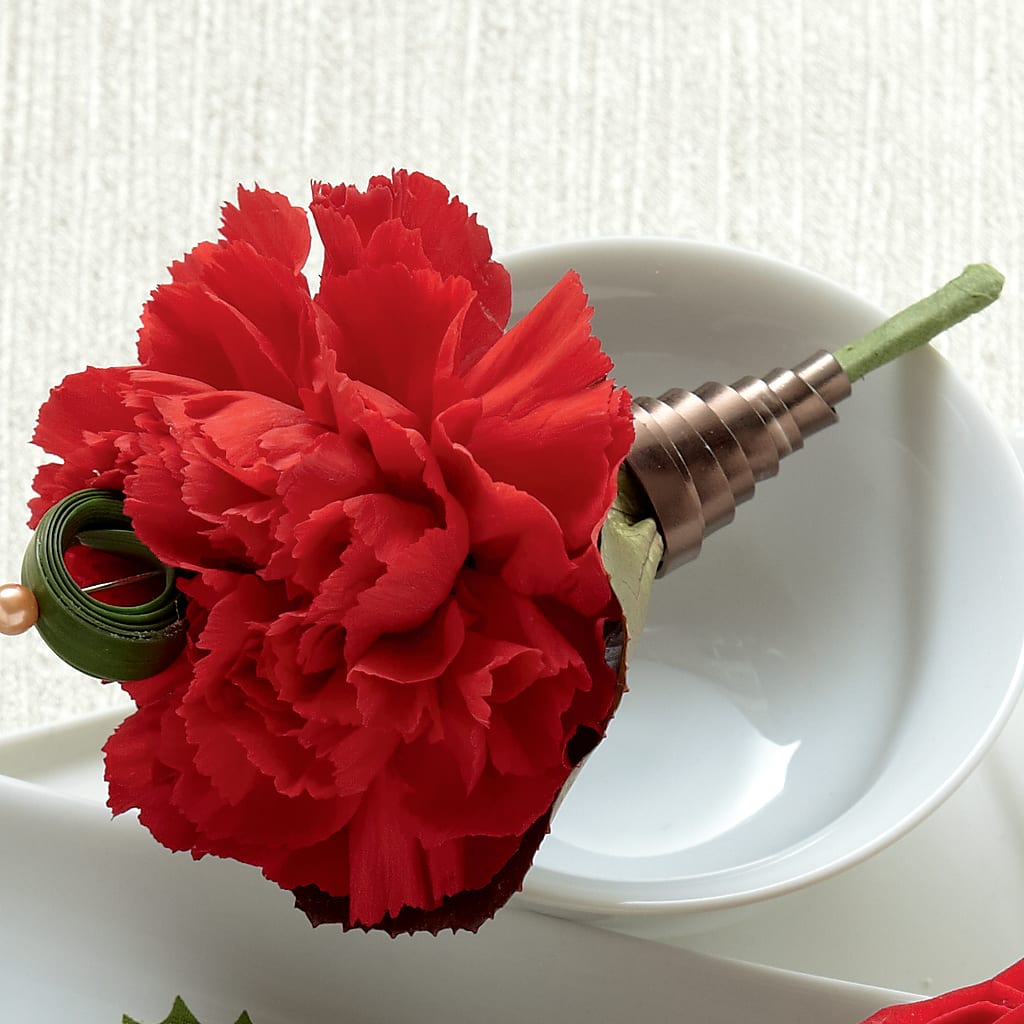 Red Carnation Boutonniere – KAY'S FLORAL AFFAIR, Monett MO