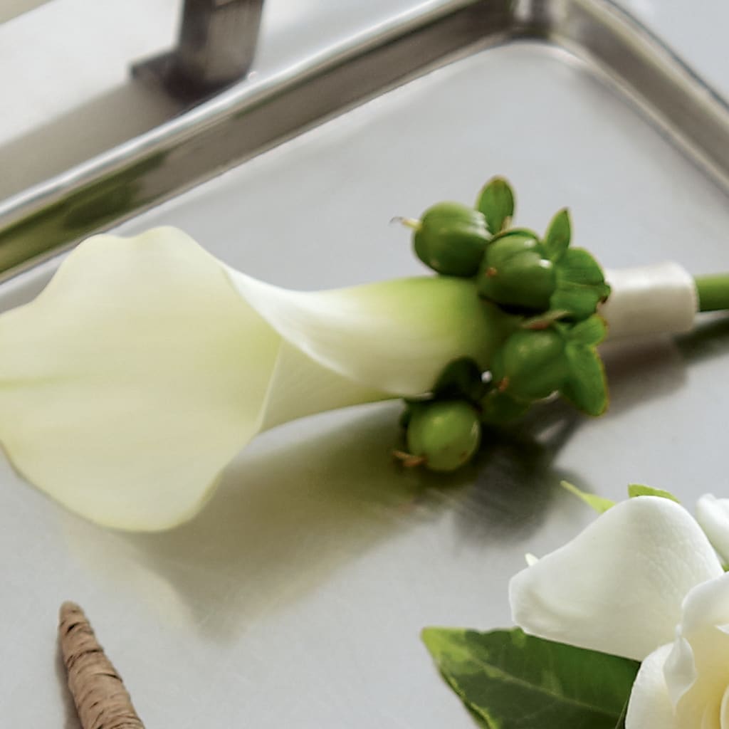 White Calla Boutonniere – KAY'S FLORAL AFFAIR, Monett MO