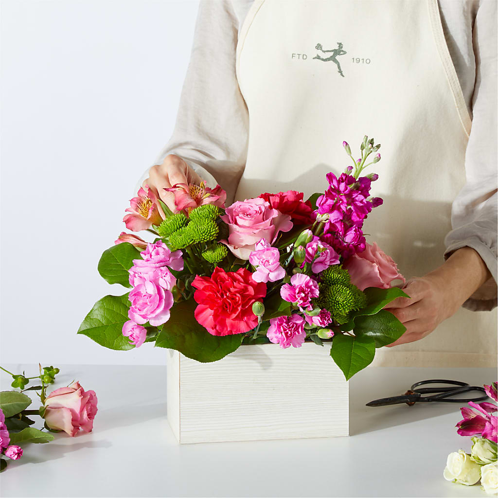 Sweetberry Box – A Florist Original – KAY'S FLORAL AFFAIR, Monett MO