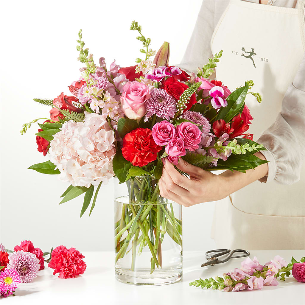 Swooning Over You - A Luxury Florist Original – KAY'S FLORAL AFFAIR, Monett MO