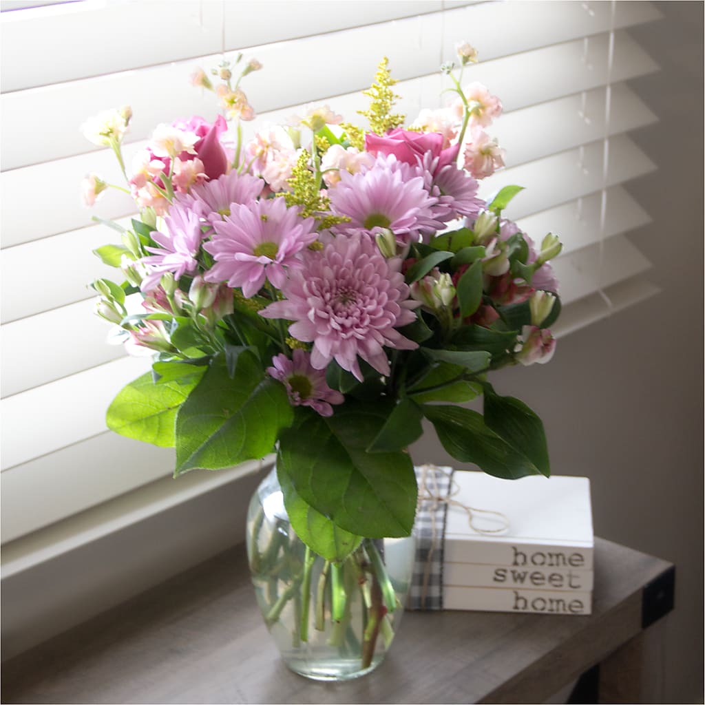 Pastel Tradition - A Florist Original – KAY'S FLORAL AFFAIR, Monett MO