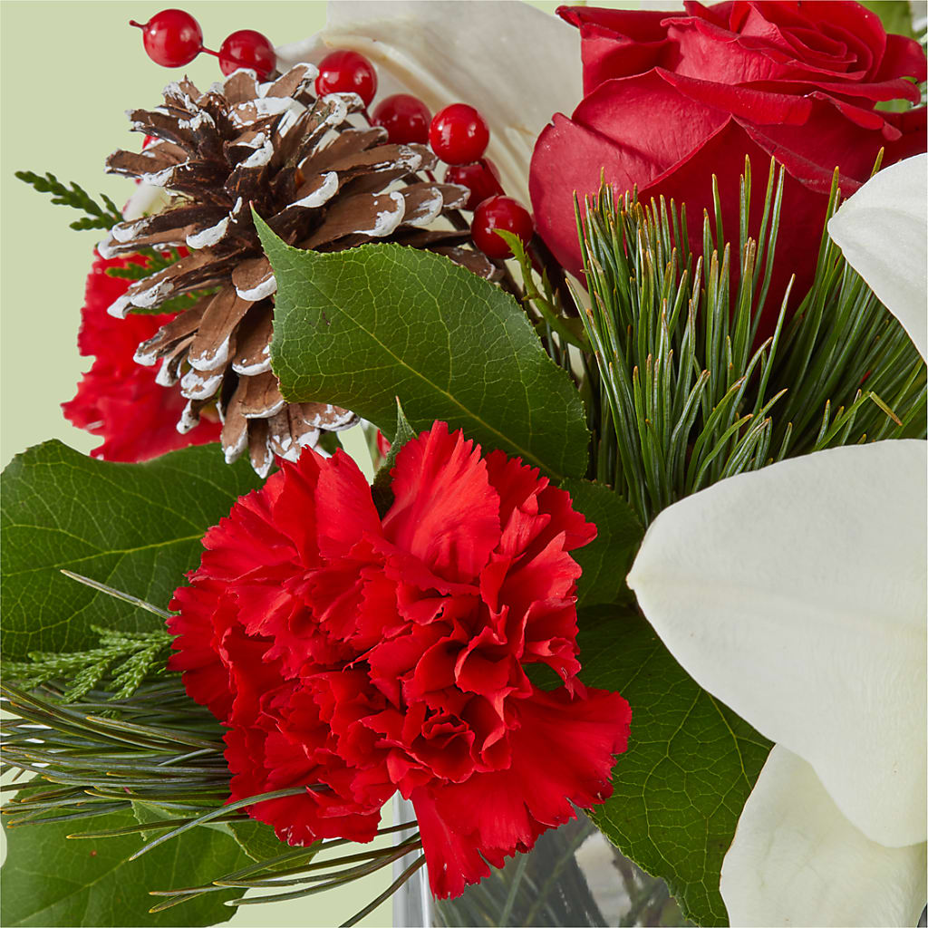 Glistening Icicles Bouquet – KAY'S FLORAL AFFAIR, Monett MO