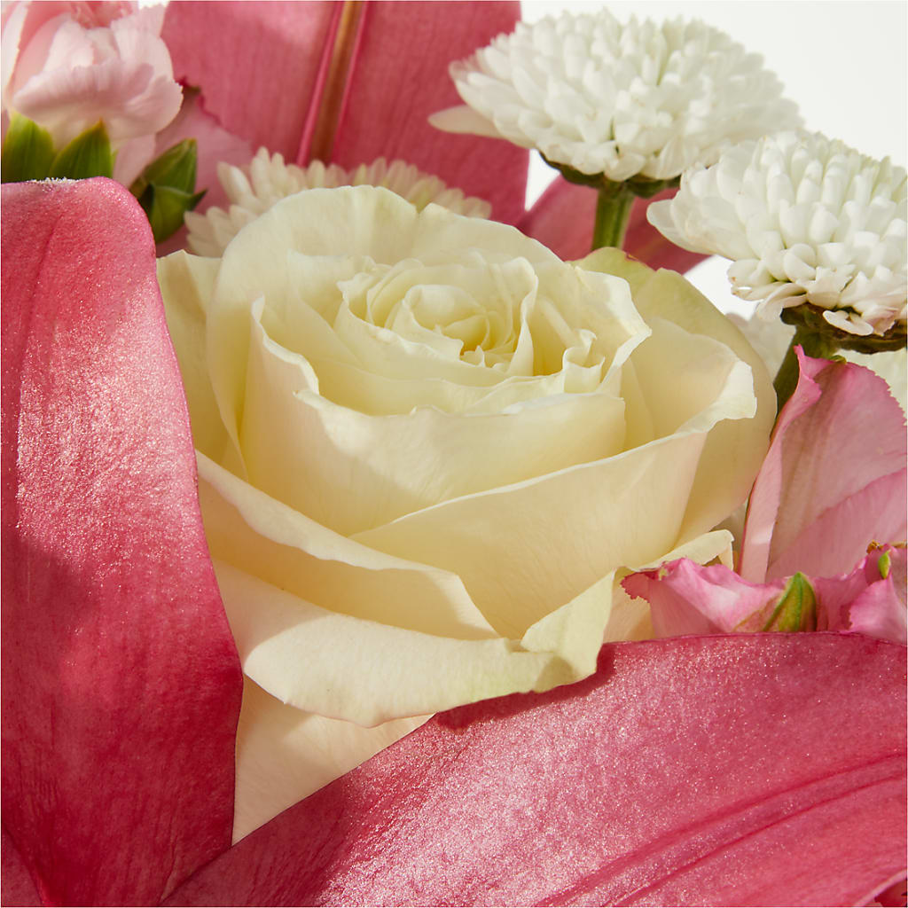 Piece of Cake Bouquet – KAY'S FLORAL AFFAIR, Monett MO